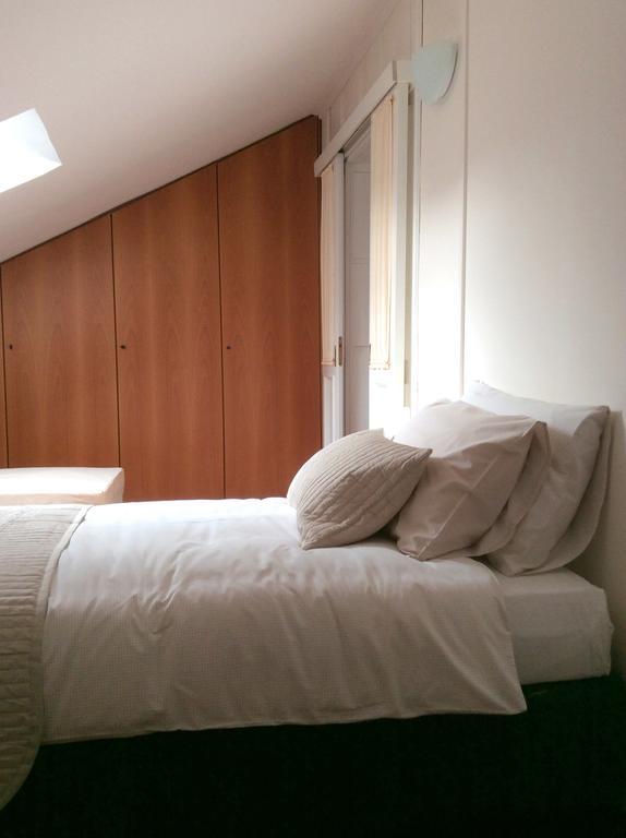 Apartment La Mansarda Alba  Phòng bức ảnh